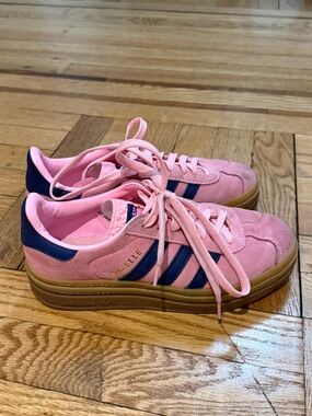 adidas Gazelle Pink sneakers
